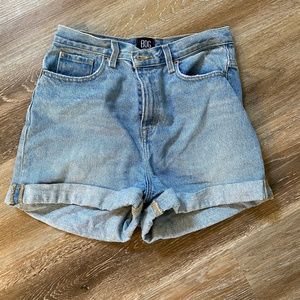 Mom High-Rise shorts